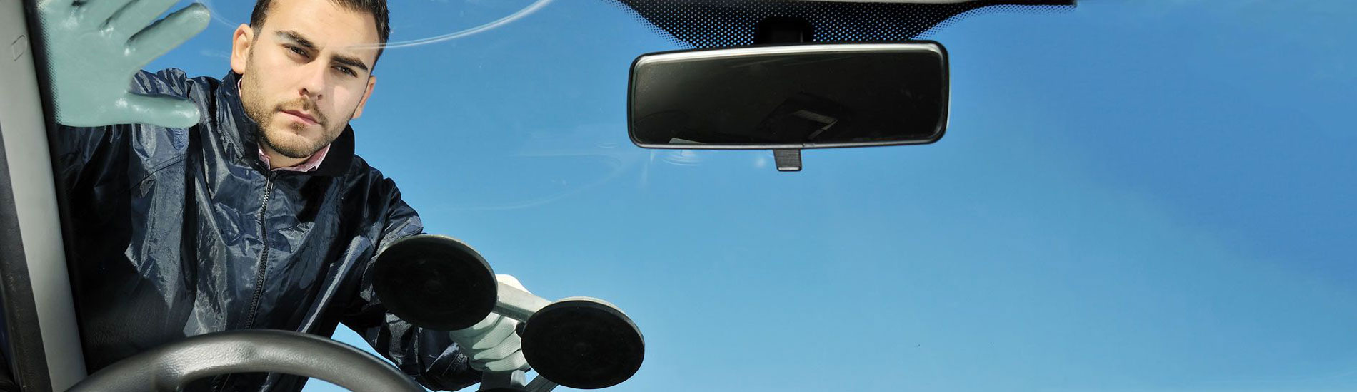 Mobile auto glass repairs & windshield replacement Bakersfield, CA.